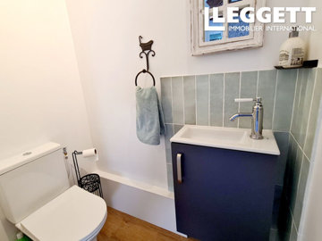 ahr0chm6ly9jzg4uagvzdglhlmltbw8vaw1hz2uvvevom