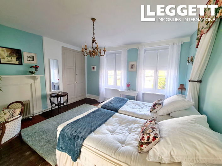 Image No.6-2 Bed House for sale