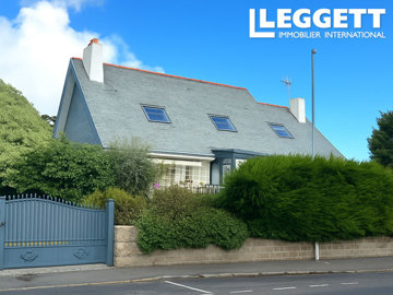 6 Bed House for sale