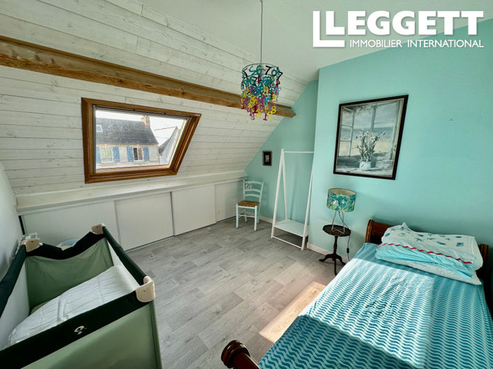 Image No.5-6 Bed House for sale