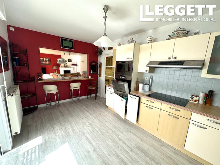 Image No.7-6 Bed House for sale