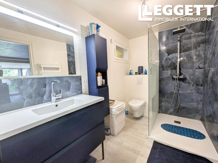 Image No.4-2 Bed House for sale