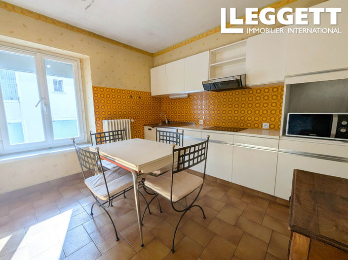 Image No.8-2 Bed House for sale