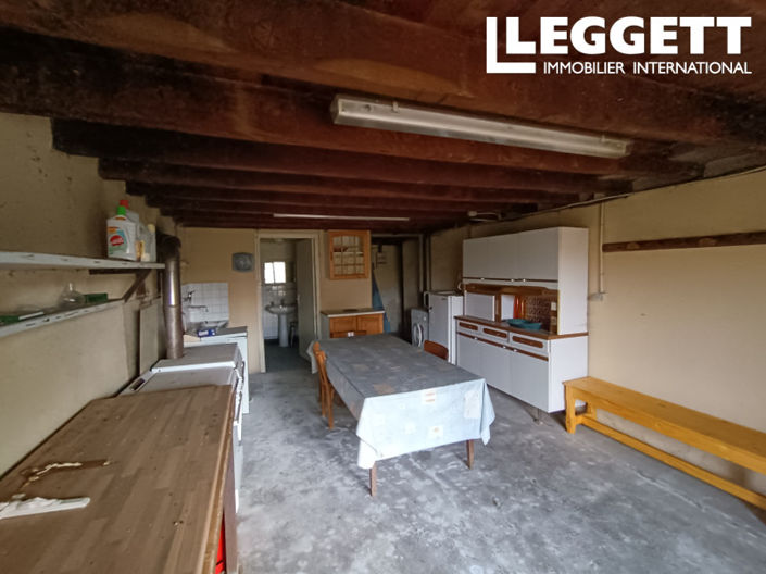 Image No.6-5 Bed House for sale