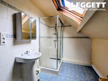 ahr0chm6ly9jzg4uagvzdglhlmltbw8vaw1hz2uvvevom