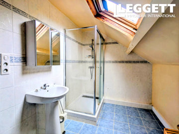 ahr0chm6ly9jzg4uagvzdglhlmltbw8vaw1hz2uvvevom