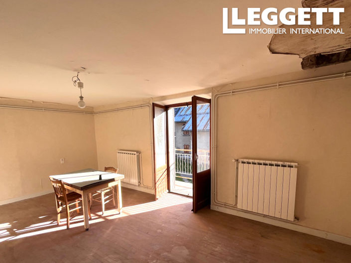 Image No.8-3 Bed House for sale