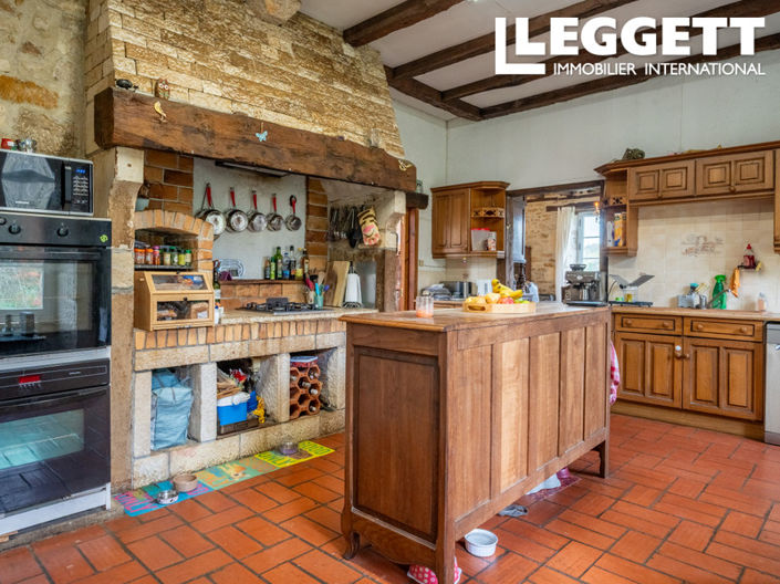 Image No.6-7 Bed House for sale