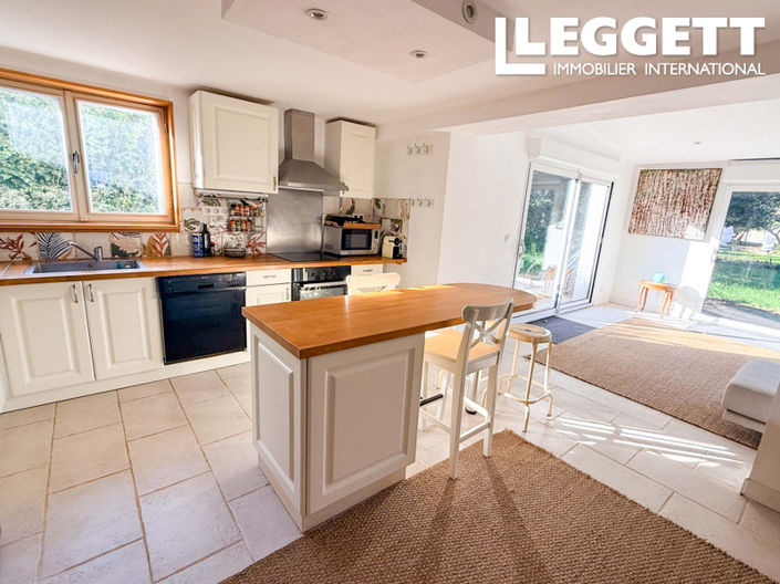 Image No.3-6 Bed House for sale