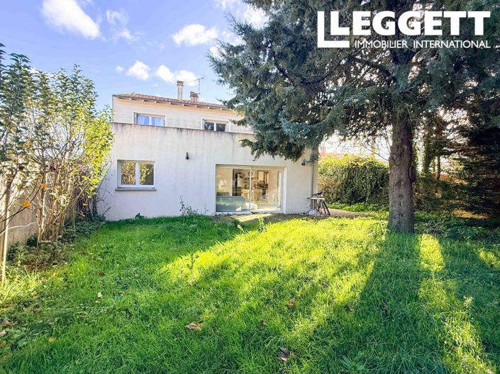 Image No.8-6 Bed House for sale