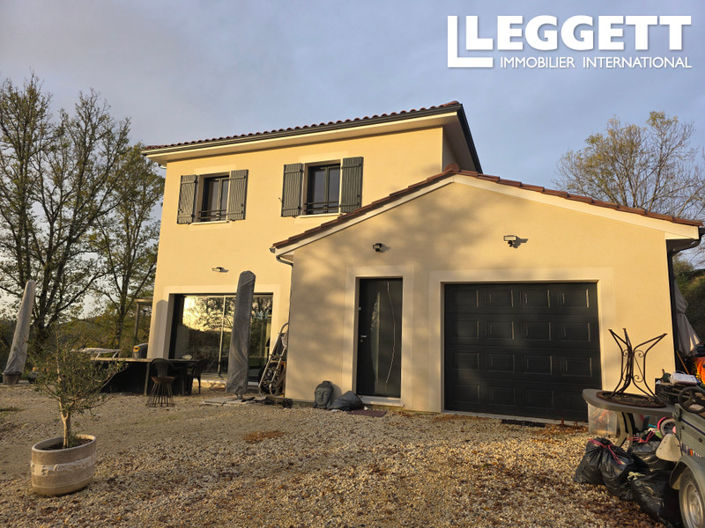 Image No.2-6 Bed House for sale