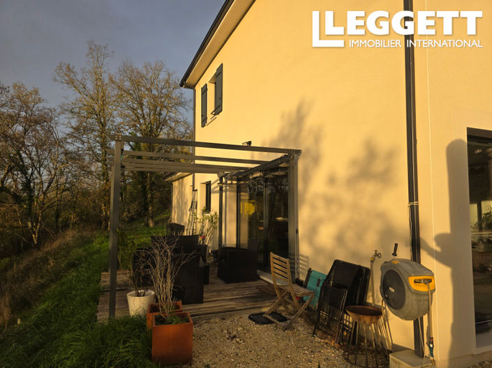 Image No.3-6 Bed House for sale