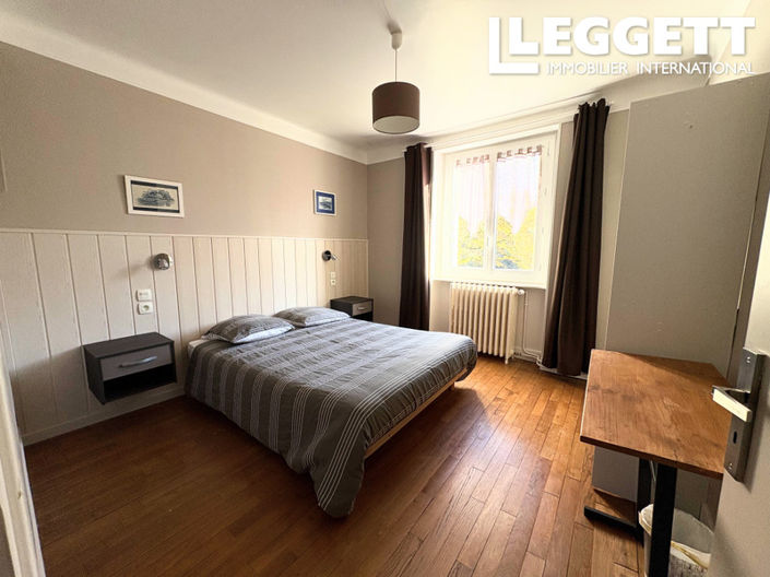 Image No.6-4 Bed House for sale