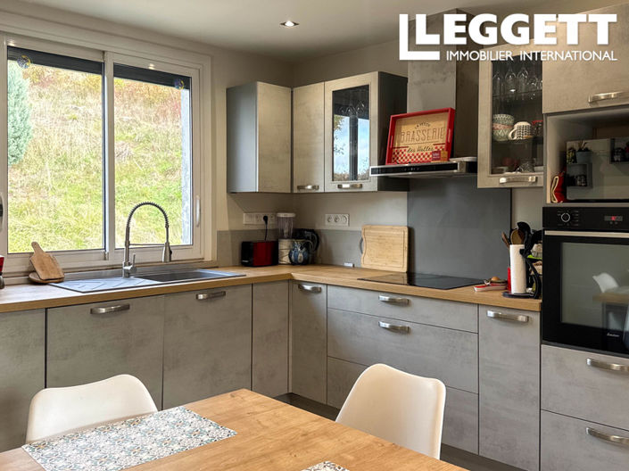 Image No.3-4 Bed House for sale