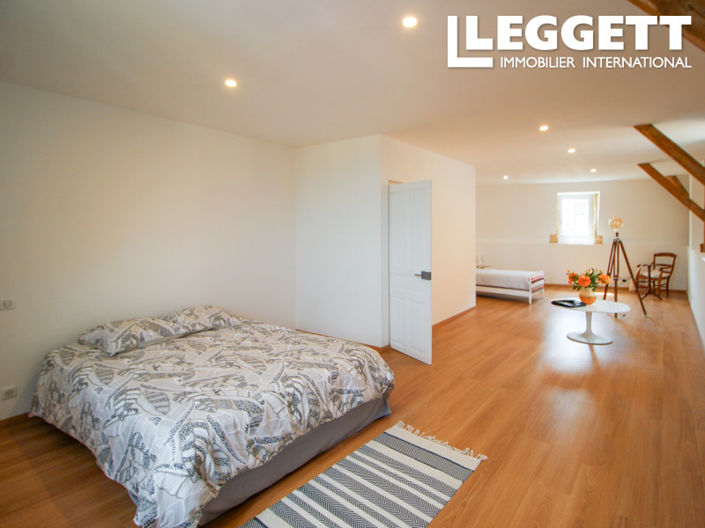 Image No.4-3 Bed House for sale