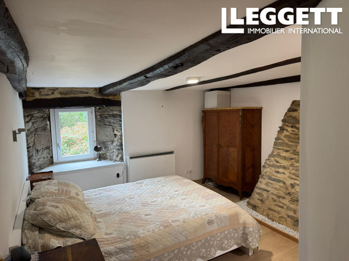 Image No.6-5 Bed House for sale