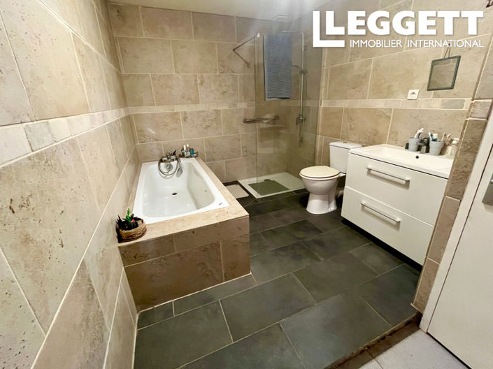 Image No.7-4 Bed House for sale