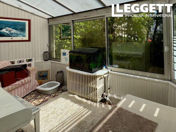 Image No.6-5 Bed House for sale