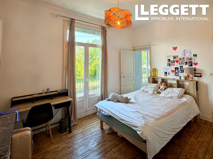 Image No.6-5 Bed House for sale