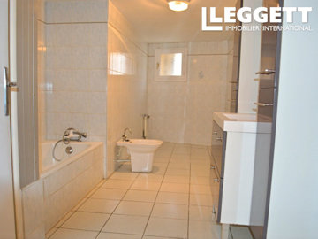 ahr0chm6ly9jzg4uagvzdglhlmltbw8vaw1hz2uvvevom