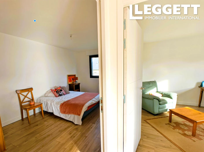 Image No.10-2 Bed House for sale