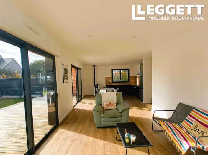 Image No.4-2 Bed House for sale