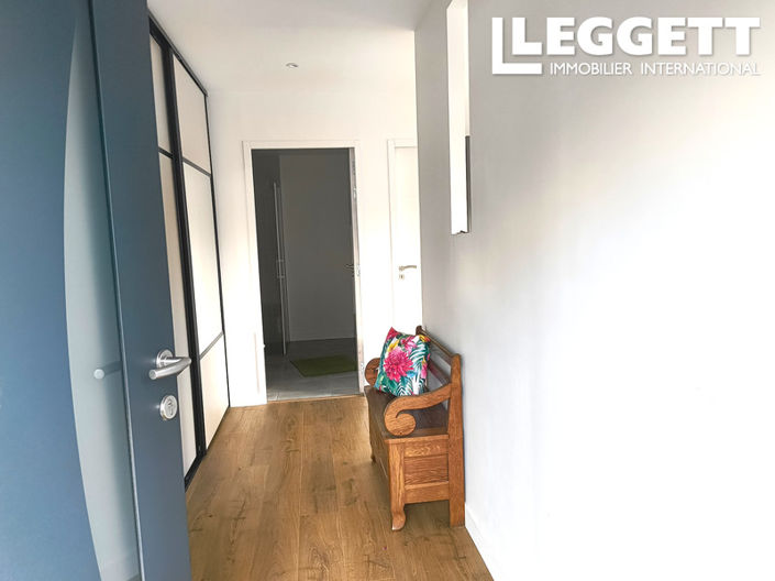 Image No.9-2 Bed House for sale