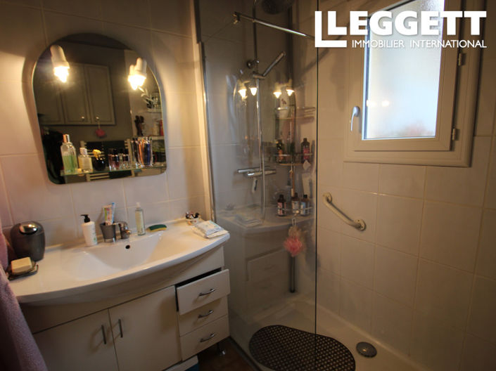 Image No.9-3 Bed House for sale