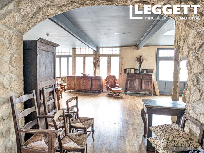 Image No.2-6 Bed House for sale