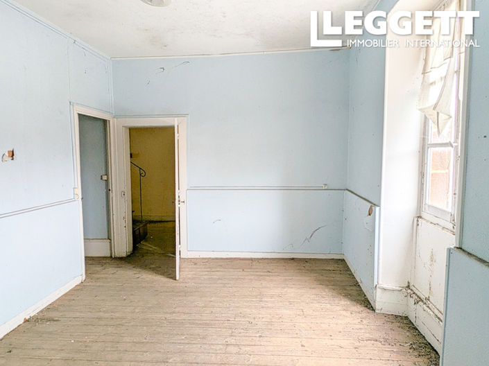 Image No.7-6 Bed House for sale