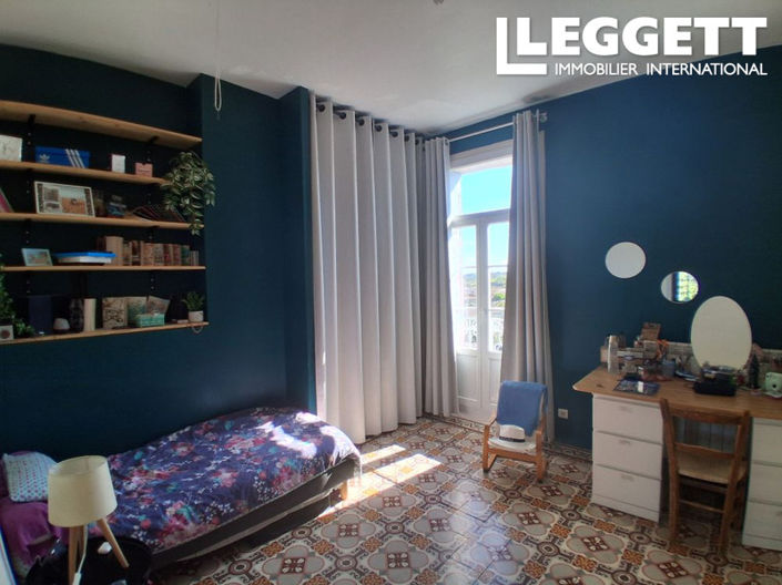 Image No.10-5 Bed House for sale