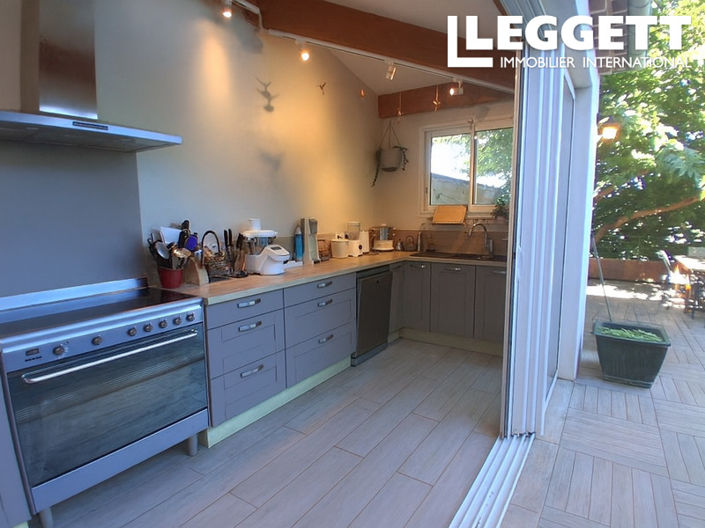 Image No.4-5 Bed House for sale