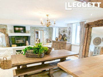 ahr0chm6ly9jzg4uagvzdglhlmltbw8vaw1hz2uvvevom