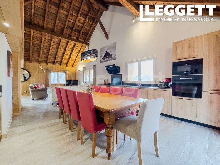 Image No.8-5 Bed Apartment for sale