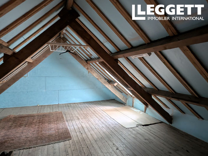 Image No.8-3 Bed House for sale