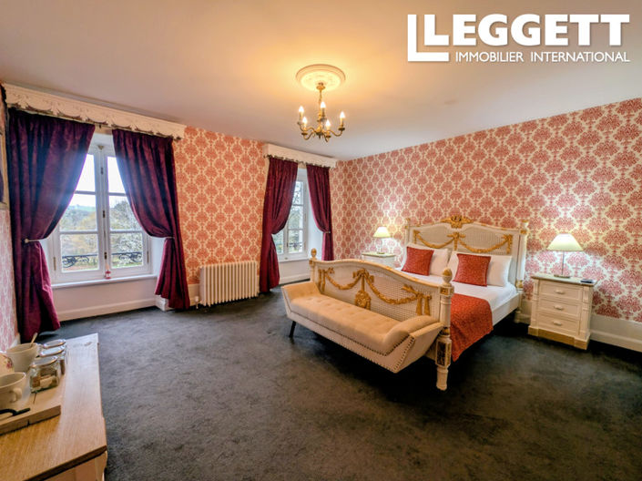 Image No.10-10 Bed Chateaux for sale