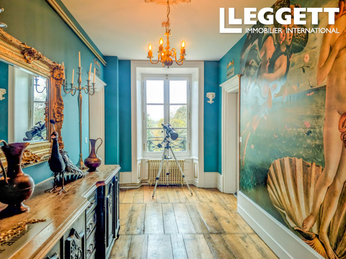 Image No.6-10 Bed Chateaux for sale