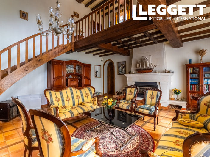 Image No.9-8 Bed House for sale