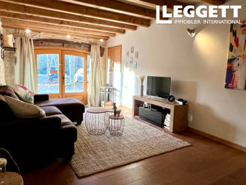 ahr0chm6ly9jzg4uagvzdglhlmltbw8vaw1hz2uvvevom