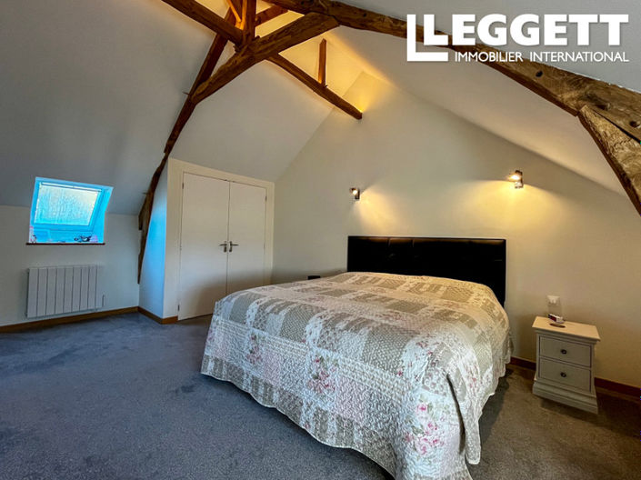 Image No.8-3 Bed House for sale