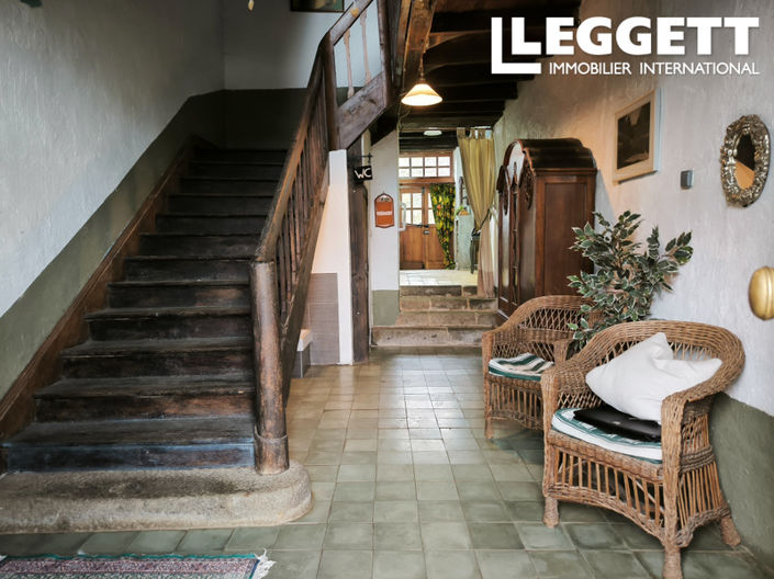 Image No.2-9 Bed House for sale