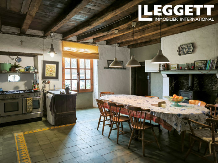 Image No.3-9 Bed House for sale