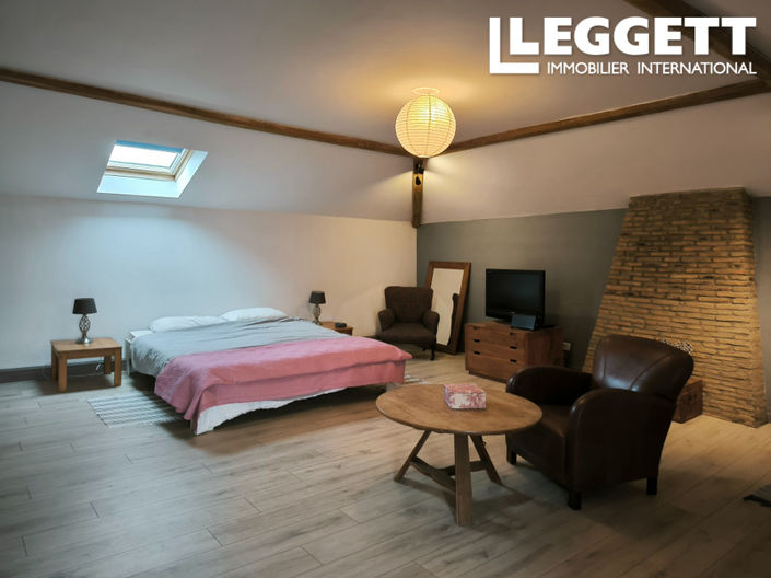 Image No.9-9 Bed House for sale