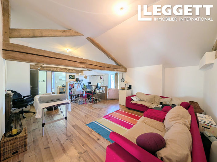 Image No.10-5 Bed House for sale