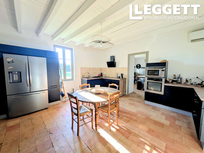 Image No.7-5 Bed House for sale