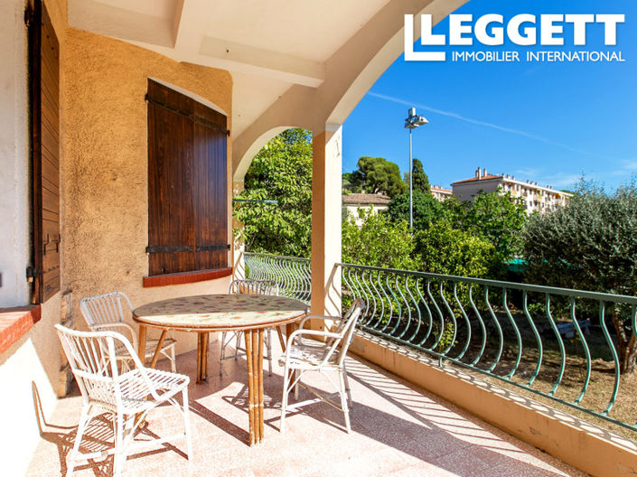 Image No.7-5 Bed House for sale