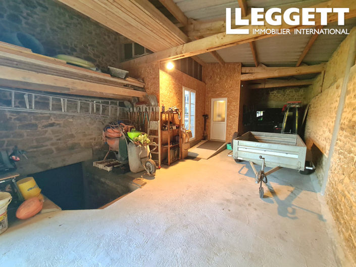 Image No.10-6 Bed House for sale