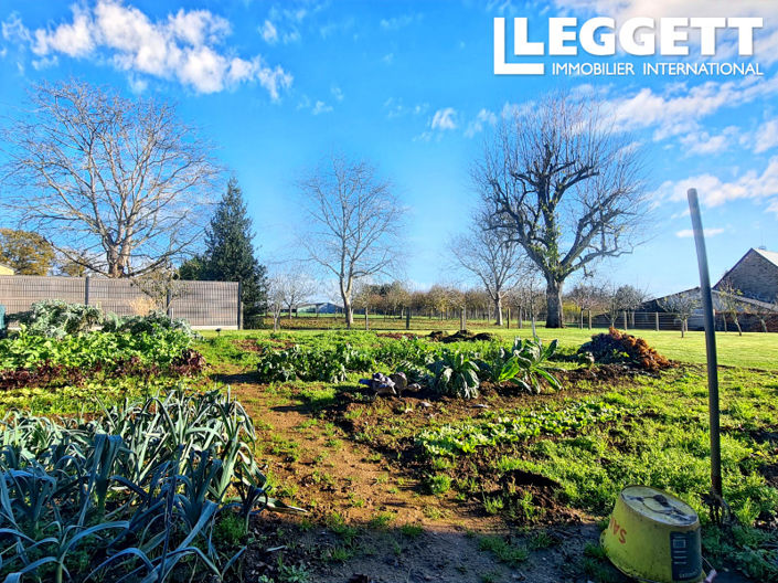 Image No.10-6 Bed House for sale