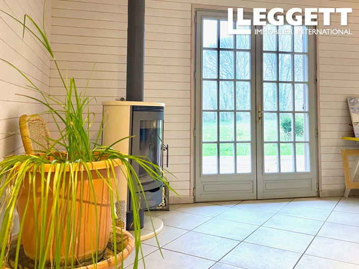 Image No.6-3 Bed House for sale