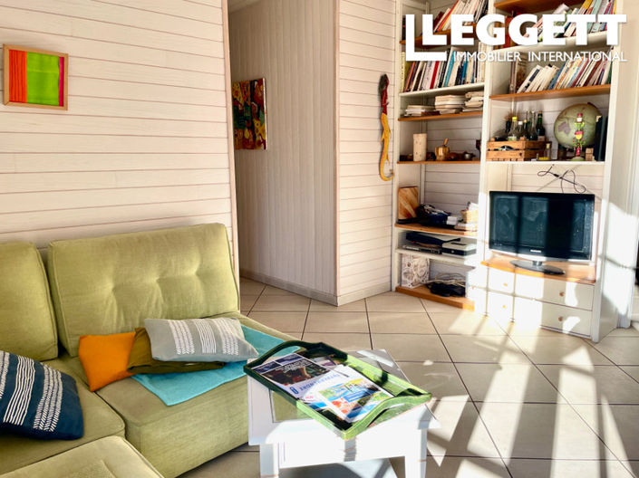 Image No.6-3 Bed House for sale